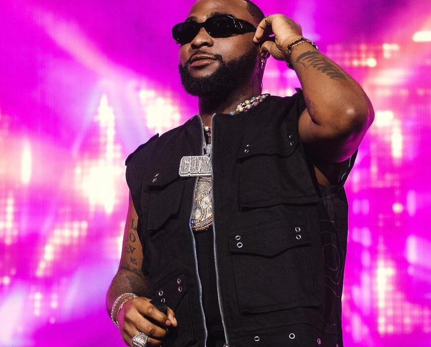 Davido Takes Abuja by Storm! Eagles Square Erupts in Pure Timeless Magic